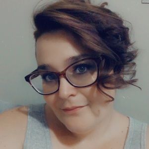 Meet your Posher, Bethany